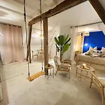 La Beldi Crush, Cosy & Hypercenter